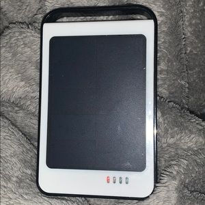 Mobile solar charger